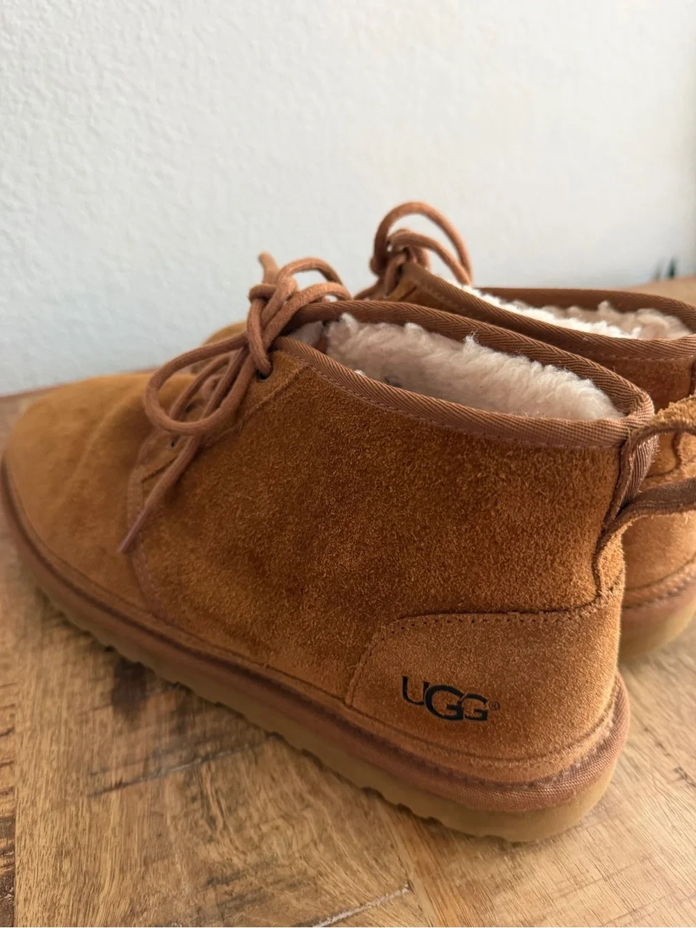 UGG Neumel Chestnut Suede Shearling Lined Chukka Boots Men’s Size 12